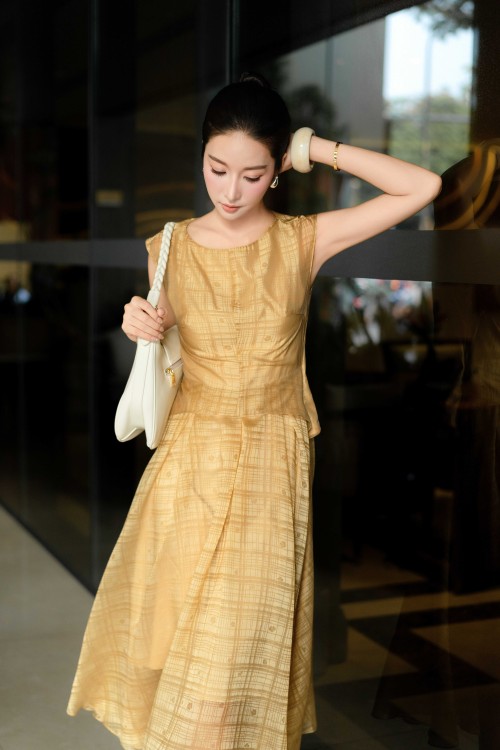 Sixdo Yellow Organza Flared Dress