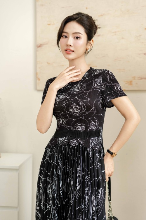 Sixdo Black Woven Flared Dress