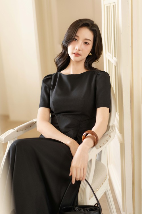 Sixdo Black Woven Flared Dress