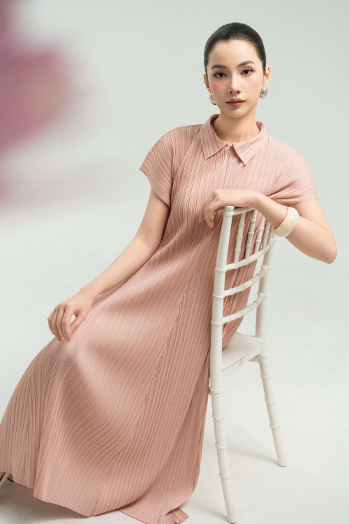 Sixdo Pink Woven Flared Dress With Belt