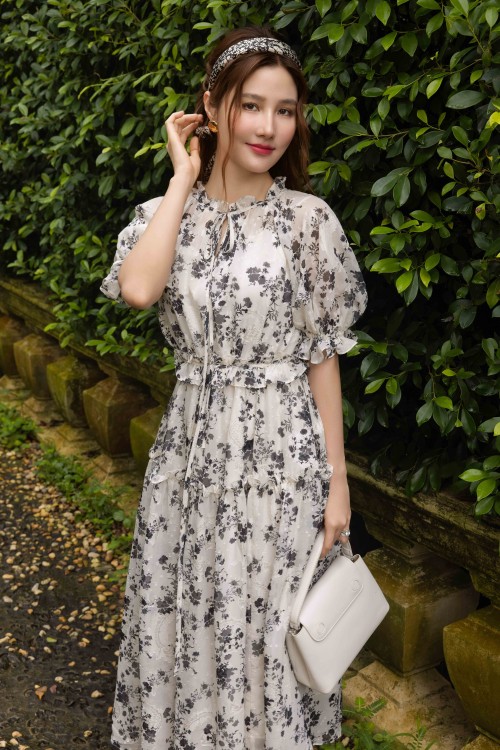 Sixdo Cream Organza Flared Dress