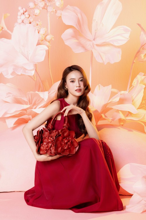 Sixdo Red Organza Flared Dress With Flower