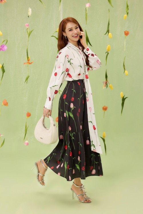 Sixdo Black Tulip Silk Flared Skirt