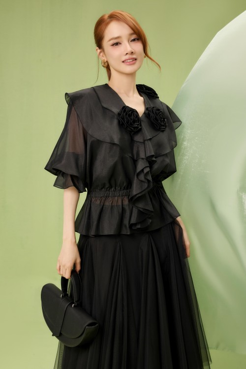 Sixdo Black Mesh Flared Skirt