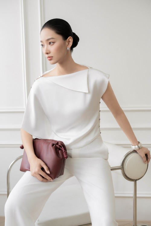 Sixdo White Silk Blouse