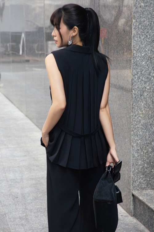 Sixdo Black Woven Waistcoat