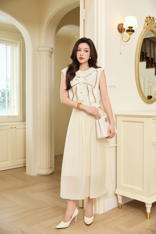 Sixdo Cream Woven Blouse