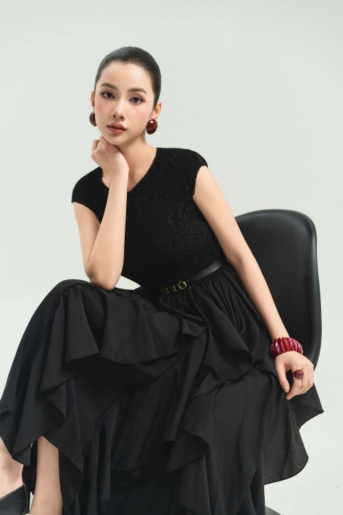 Sixdo Black Tiered Ruffle Woven Flared Dress
