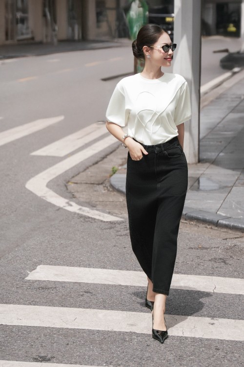 Sixdo White Knit Tshirt