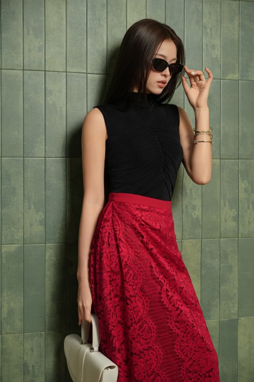 Sixdo Dark Red Lace Flared Skirt