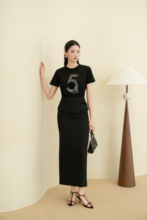 Black Woven Loose Skirt