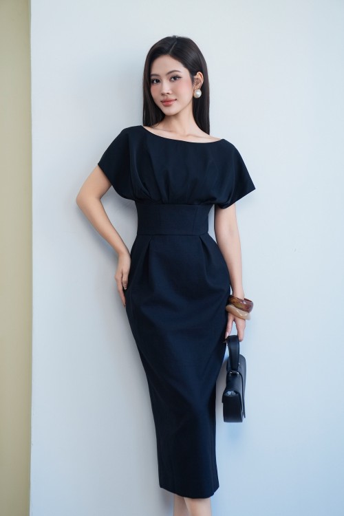 Black Short Sleeves Raw Pencil Dress