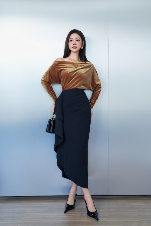 Black Woven Sarong Skirt