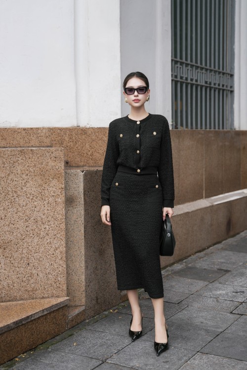Black Stretchy Pencil Skirt