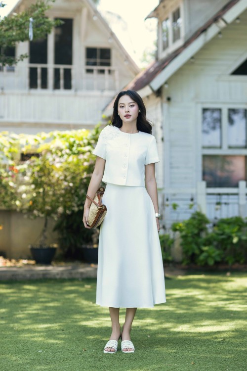 White Woven Flared Skirt