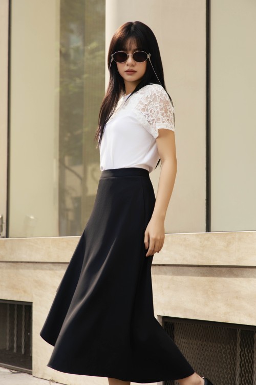 Black Woven Flared Skirt
