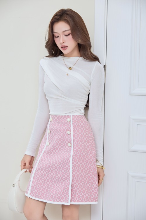 Black Long Sleeves Knit Blouse