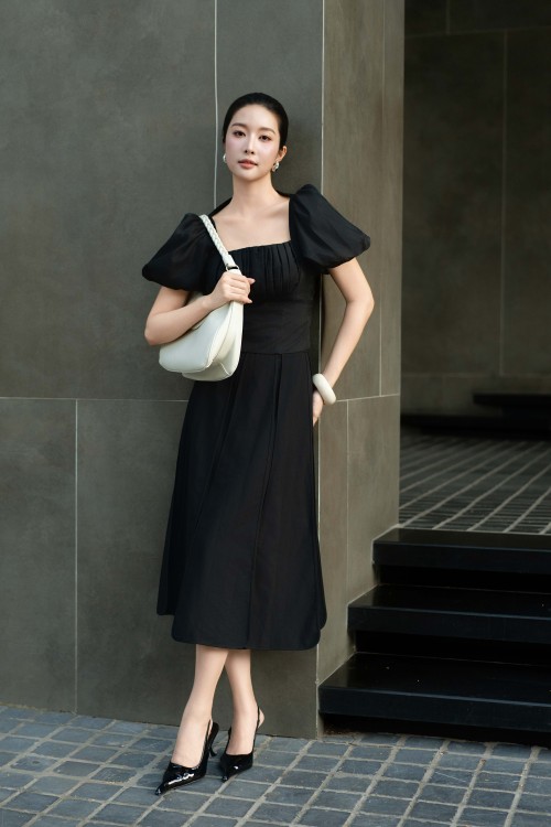 Black Woven Flared Skirt