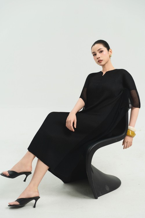 Black Sheer Overlay Woven Loose Dress