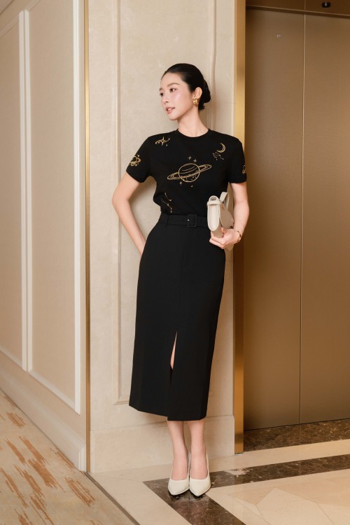 Black Woven Pencil Skirt