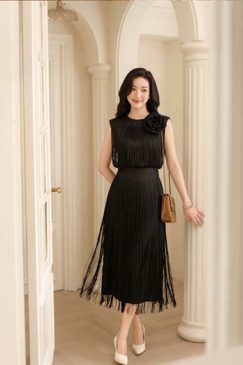 Black Knit Flared Dress With Flower
