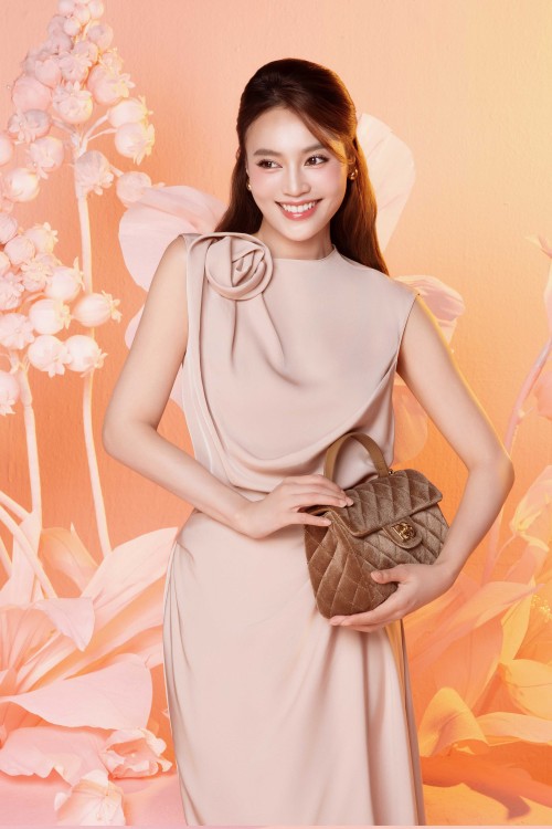 Pink Skin 3D Flower Silk Blouse