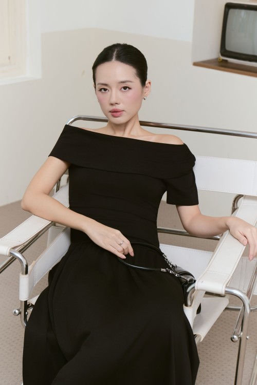Black Knit Blouse &amp; Skirt