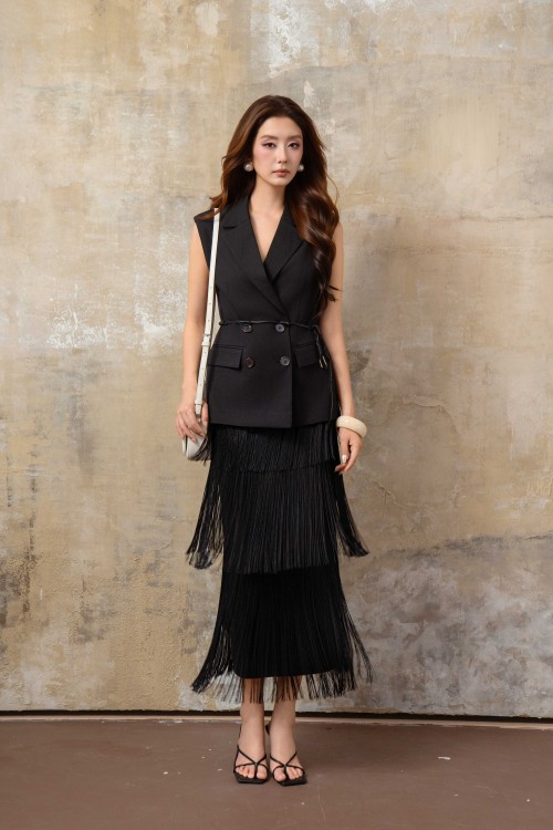 Black Woven Loose Skirt