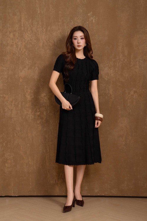 Black Vertical Texture Knit Flared Dress