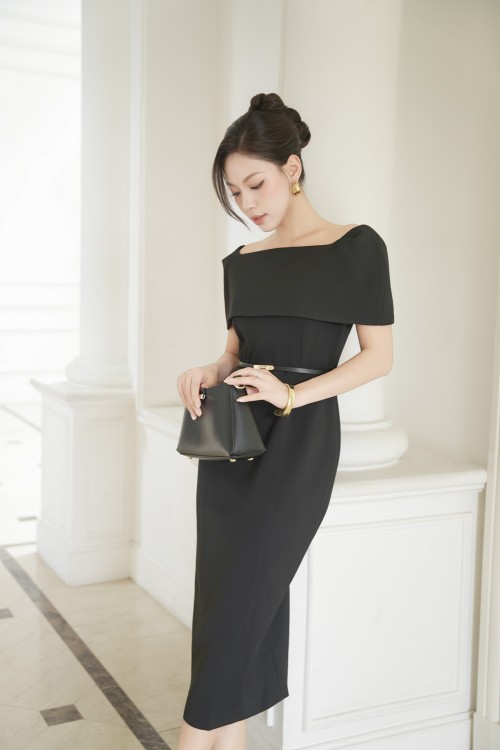 Black Woven Pencil Dress With Belt