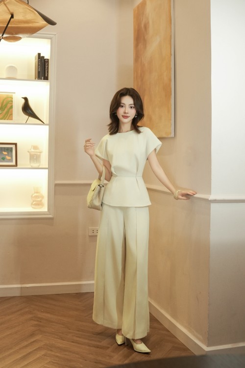 Cream Woven Loose Pants