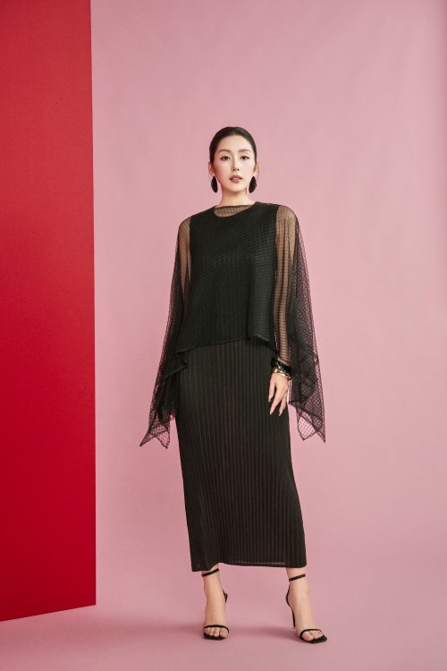 Black Mesh Layer Woven Loose Dress