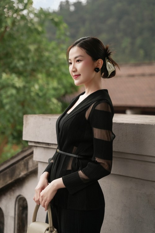 Black Seamless Crop Bra Top