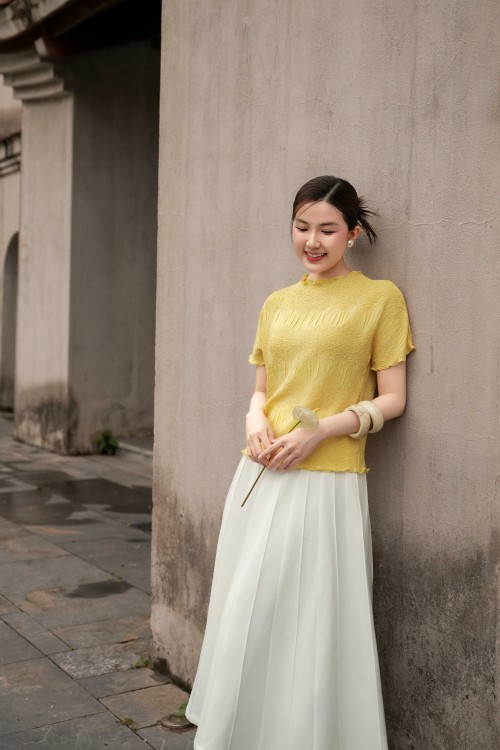 Yellow Crinkle Woven Blouse
