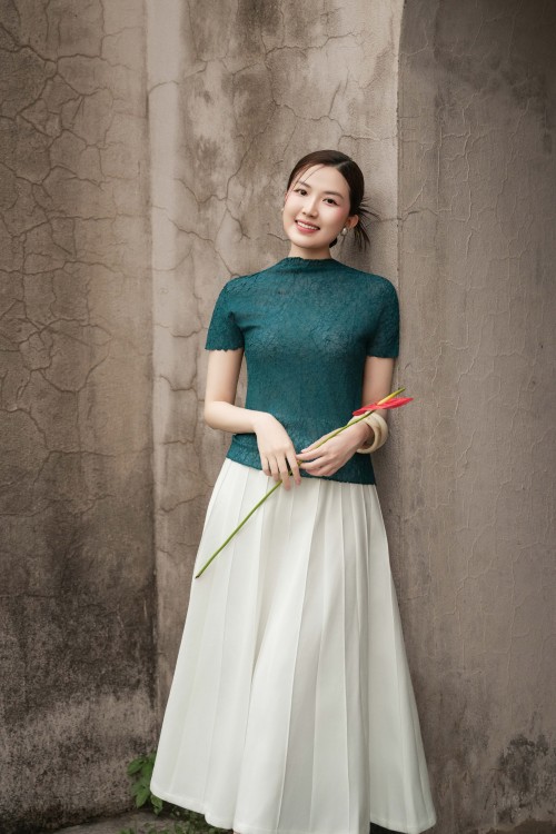 Mallard Green Textured Woven Blouse
