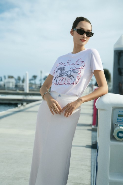 White Noble Horse Cotton Tshirt