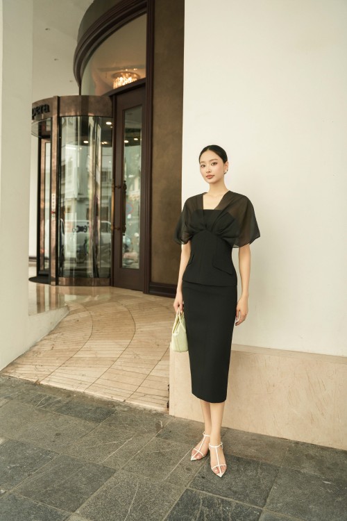 Black Woven Pencil Skirt