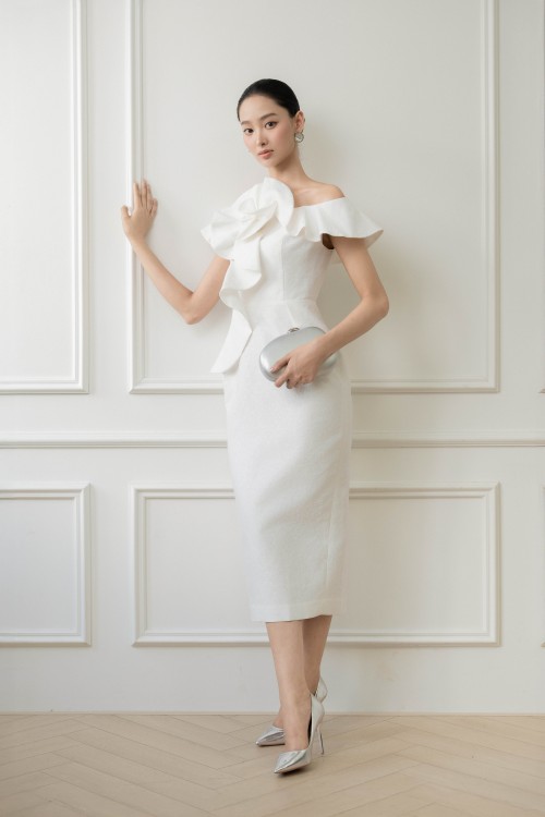 Off White 3D Flower Brocade Pencil Dress